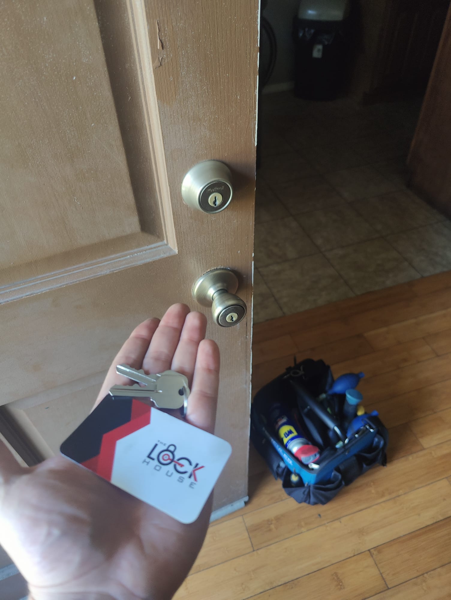 lock house residential door lock open